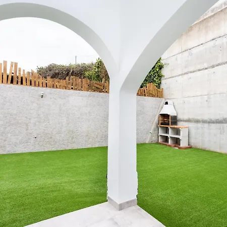 Villa Villa Axel With Heatable Pool