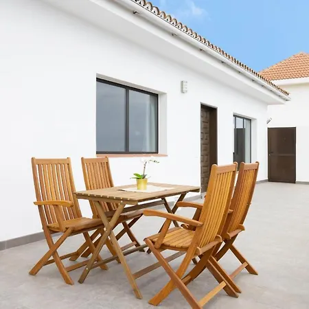 Villa Axel With Heatable Pool Villa *